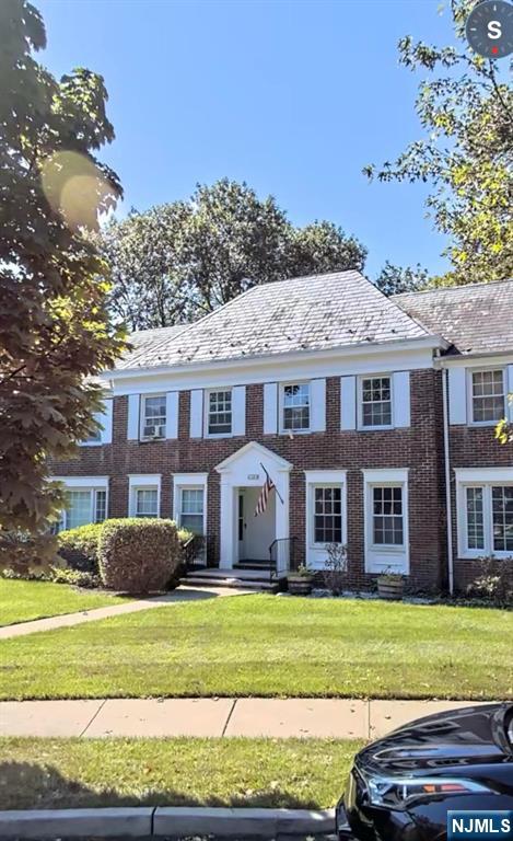 34 Meadowbrook Place A - Photo 1