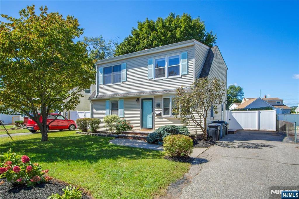 73 Burnside Place - Photo 1
