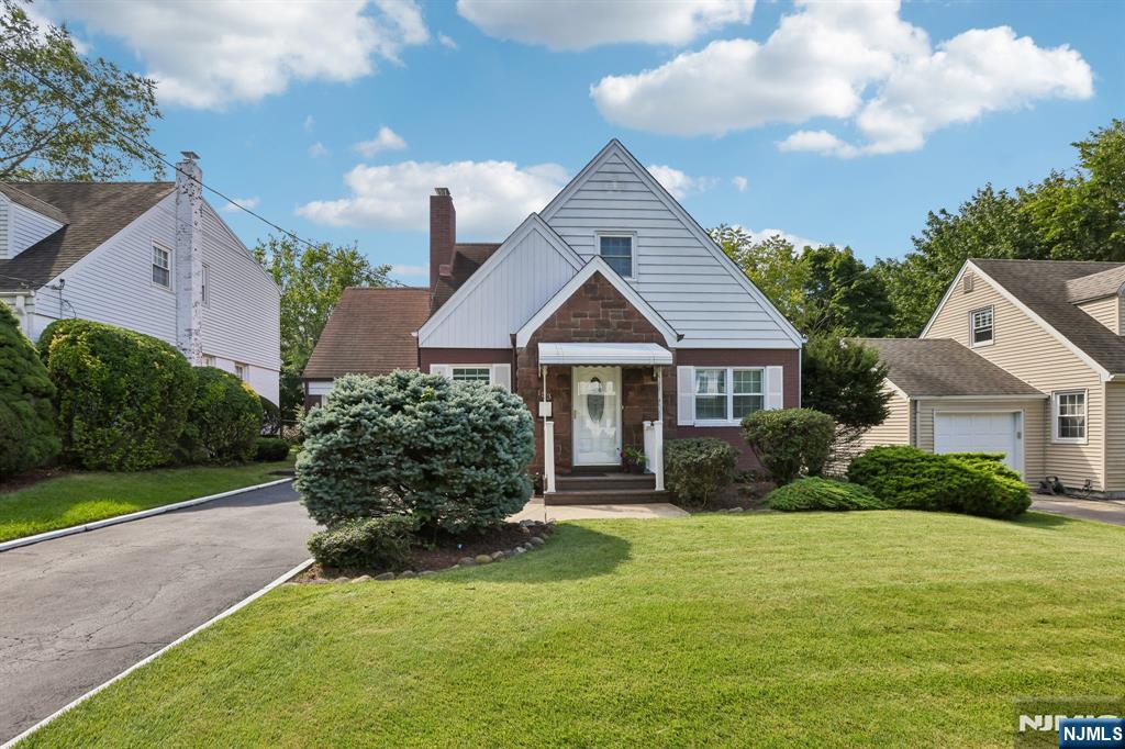 Photo 2 of Single family home for sale at 153 Madison Ave, River Edge, NJ 07661 | MLS# 26035424 | Listing updated on 2026-09-18