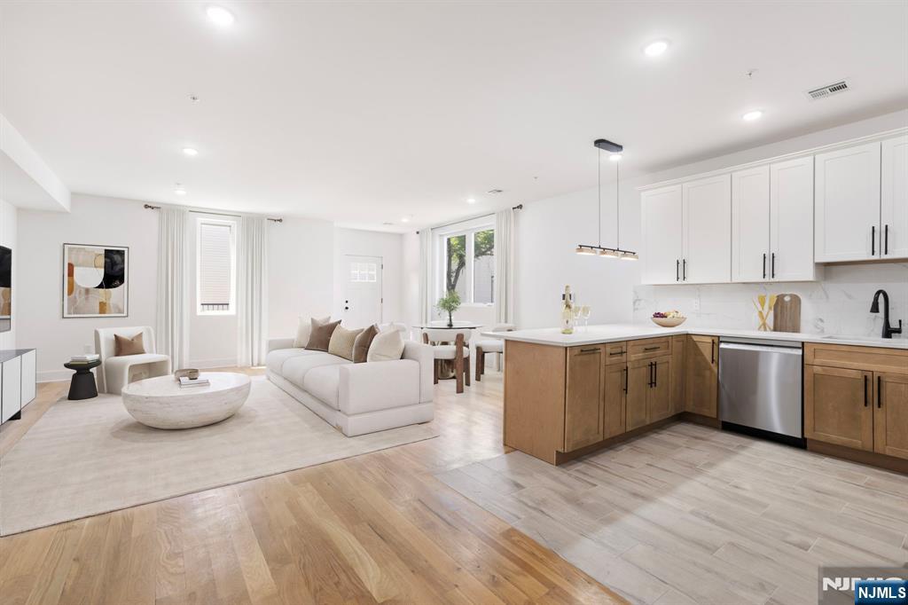 Photo 2 of Condo for sale at 1001 Summit Ave #2, Jersey City, NJ 07307 | MLS# 26035428 | Listing updated on 2026-09-17