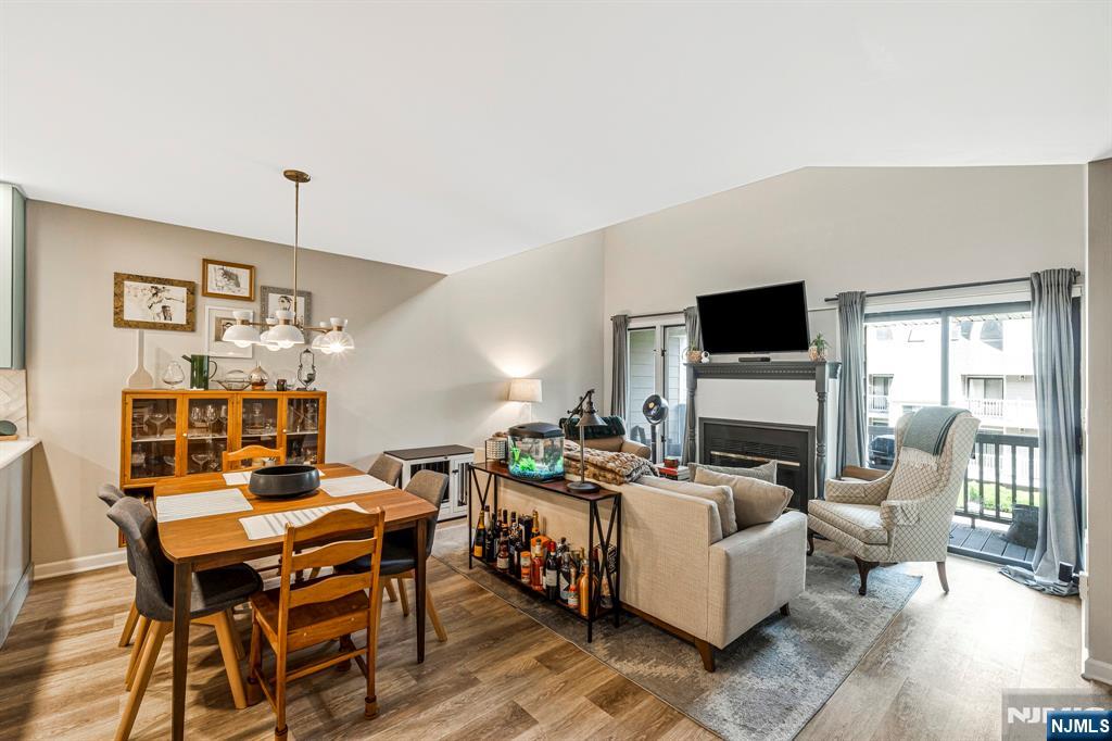 518 River Renaissance B18 - Photo 5