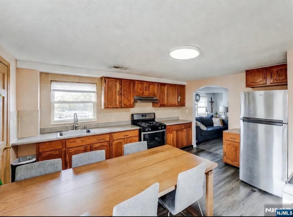 327 Stover Avenue 2nd floor - Photo 1