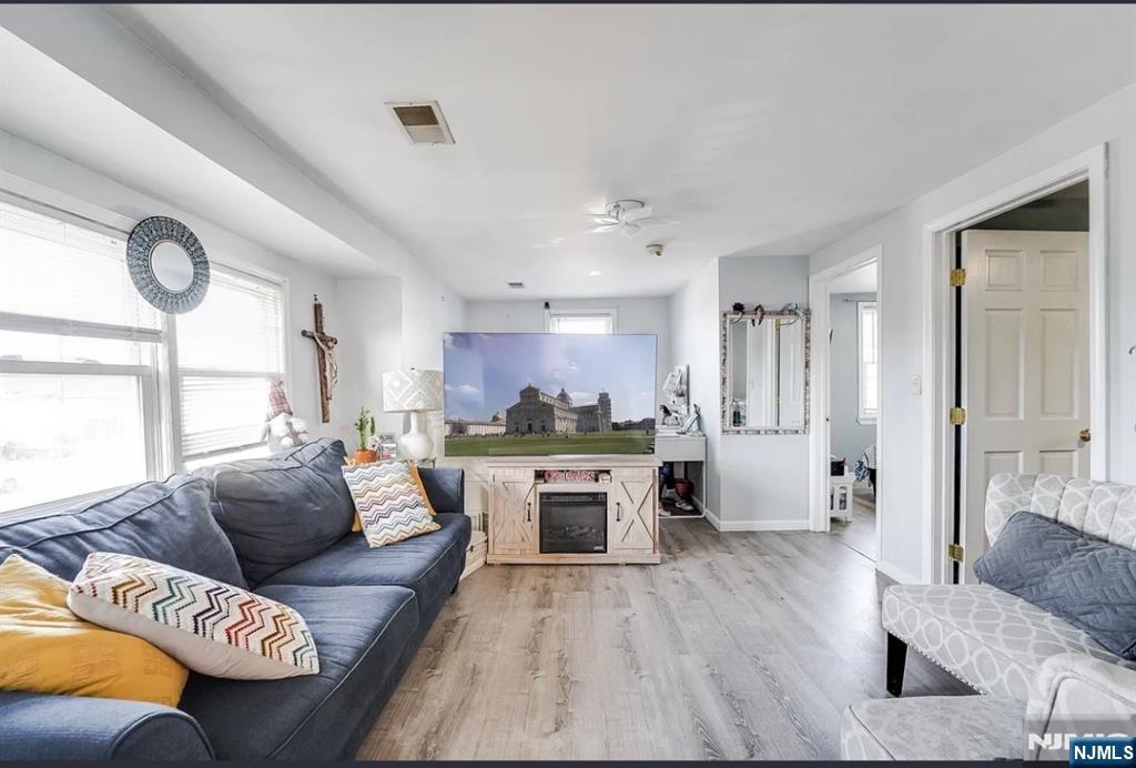 327 Stover Avenue 2nd floor - Photo 4