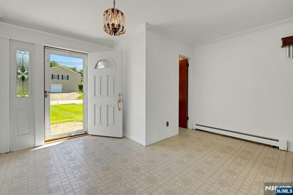 Photo 3 of Single family home for sale at 10 Klimback Ct, Caldwell, NJ 07006 | MLS# 26035485 | Listing updated on 2026-09-22