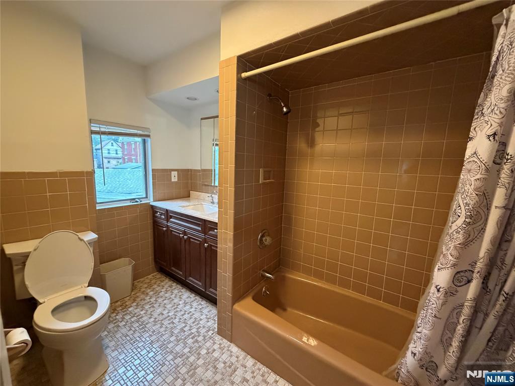 143 4th Street 2 - Photo 3