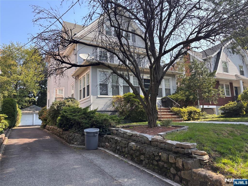 325 Sylvan Avenue - Photo 2