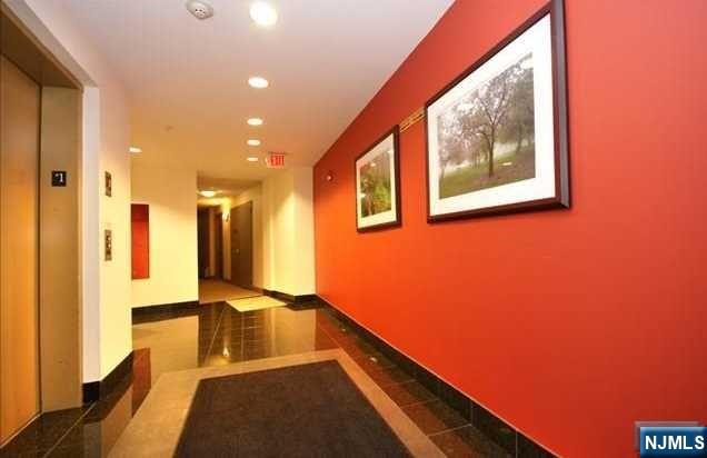 1100 River Road 105 - Photo 2