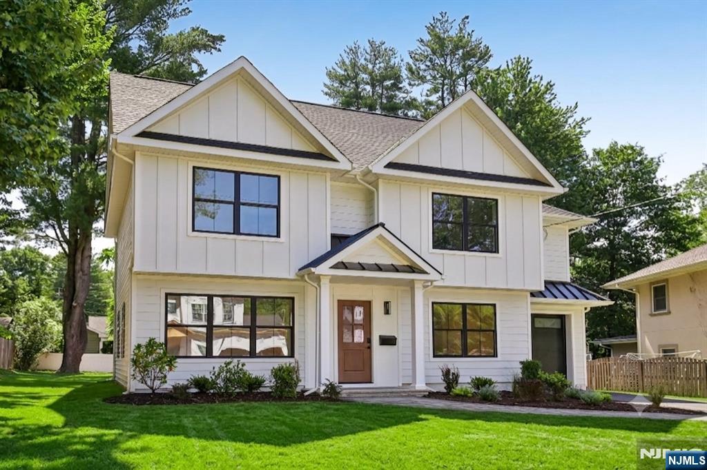 14 Maplewood - Photo 1