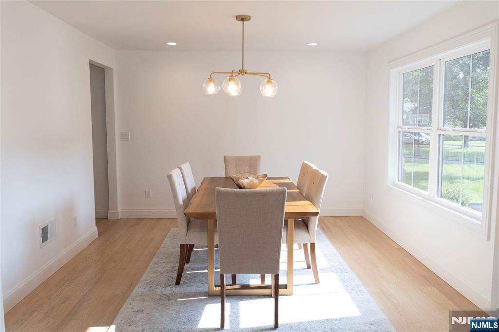 Photo 4 of Single family home for sale at 14 Maplewood, Livingston, NJ 07039 | MLS# 26035513 | Listing updated on 2026-09-18