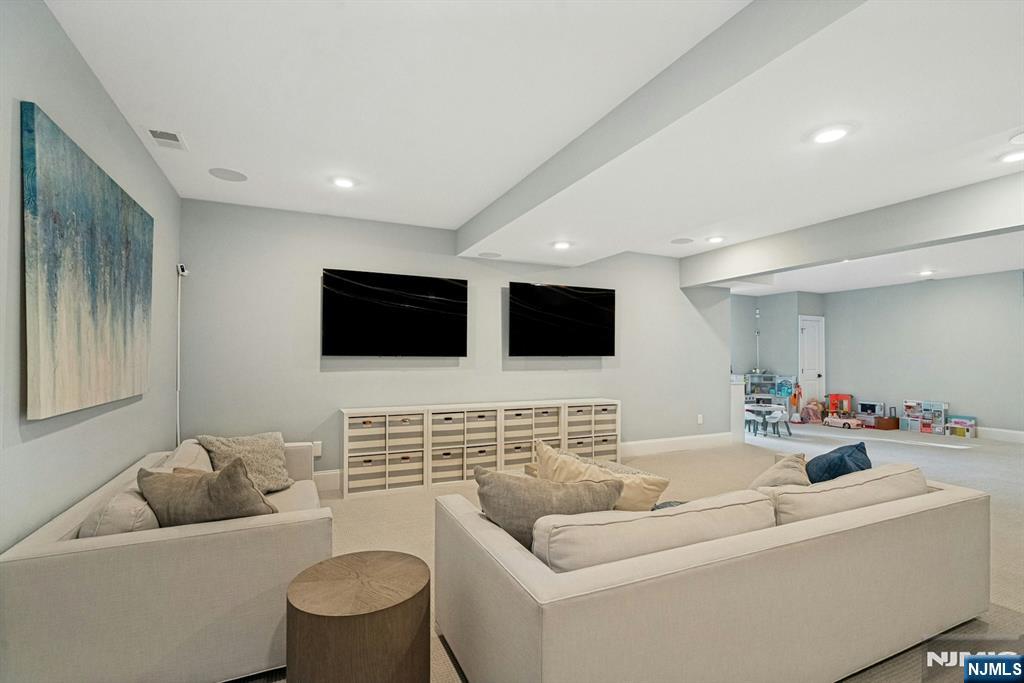 790 Saddle River Road — photo 28