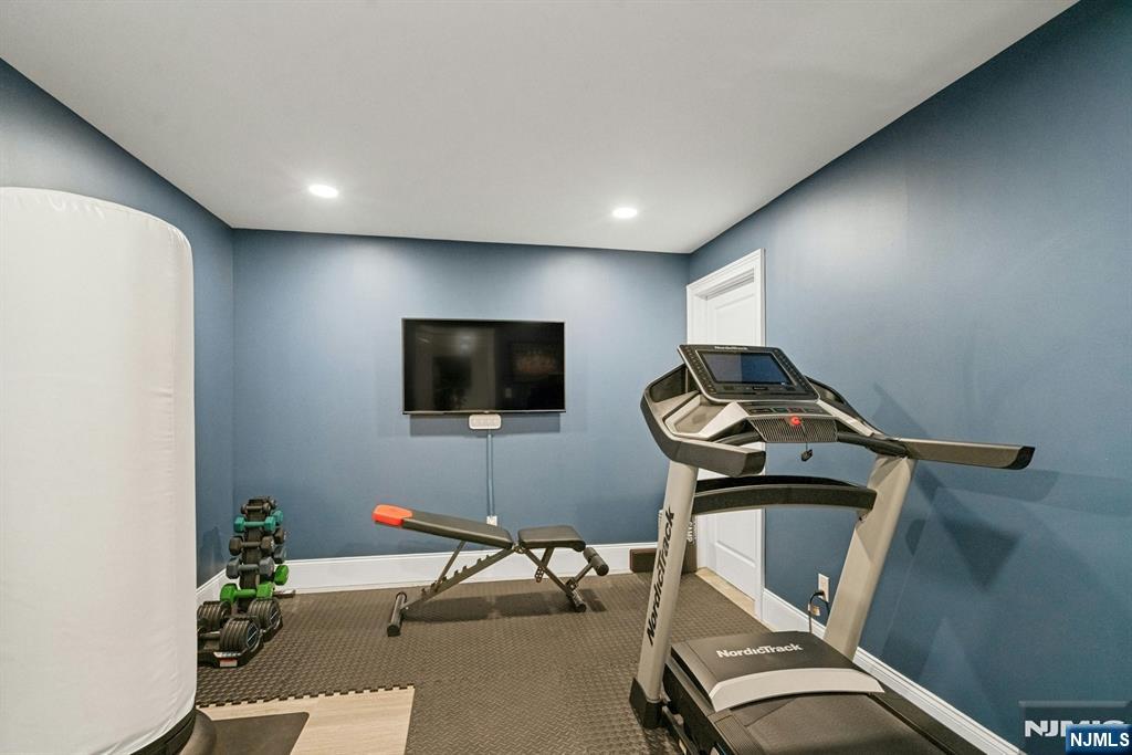790 Saddle River Road — photo 30