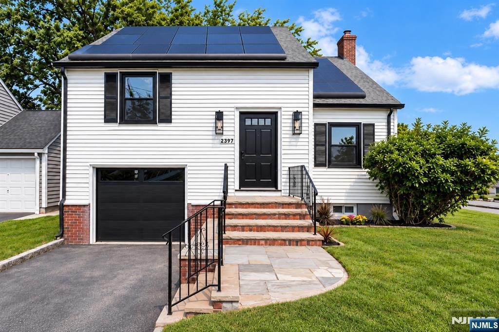2397 Seymour Avenue - Photo 1