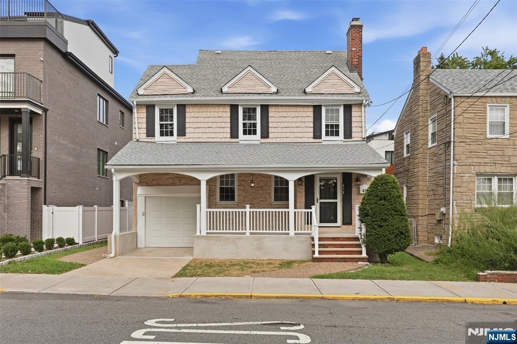 473 Oakdene Avenue - Photo 1