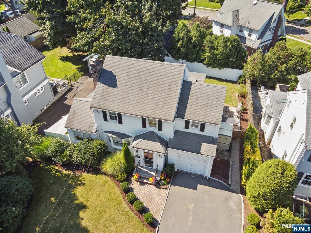 14 Wayland Drive - Photo 1
