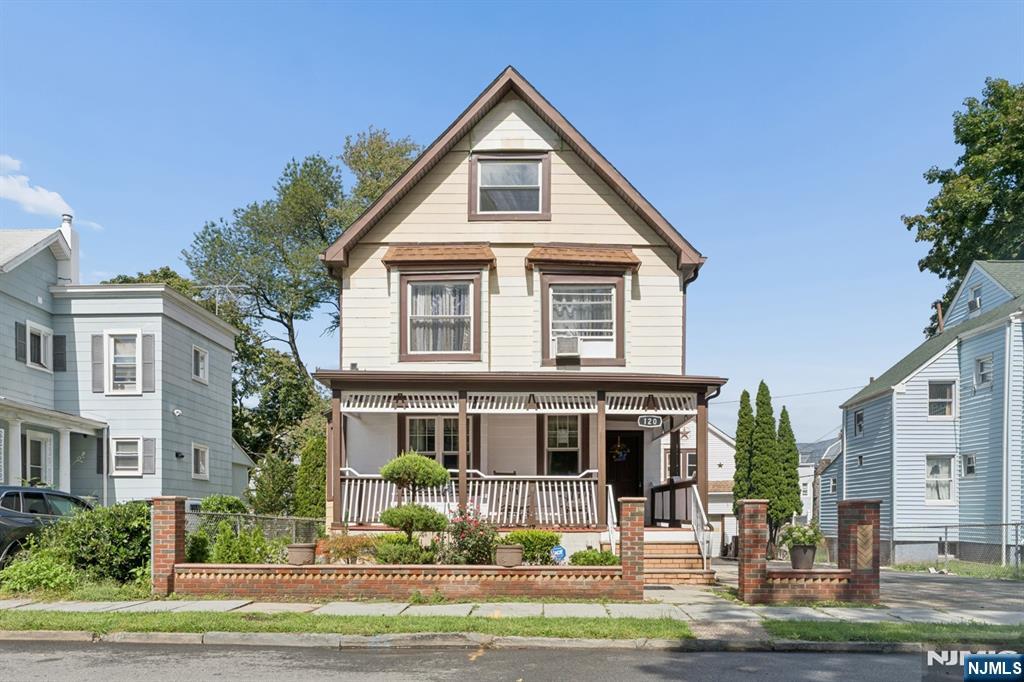 120 Norman Street - Photo 1