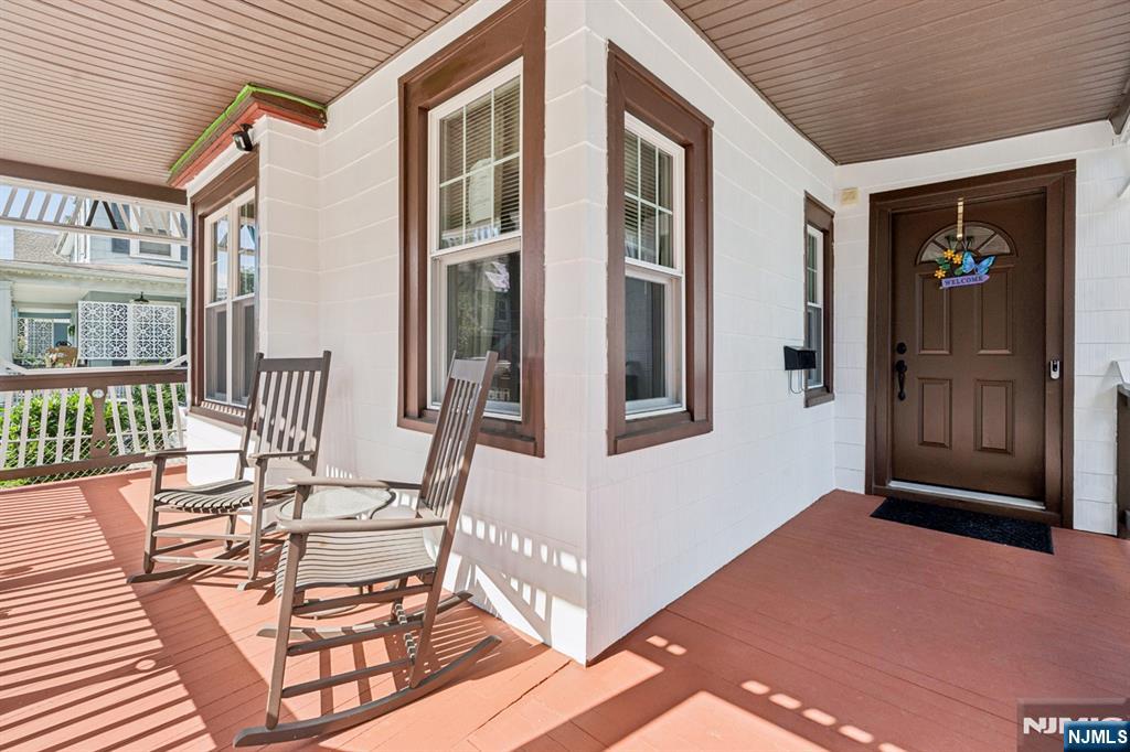 120 Norman Street - Photo 3