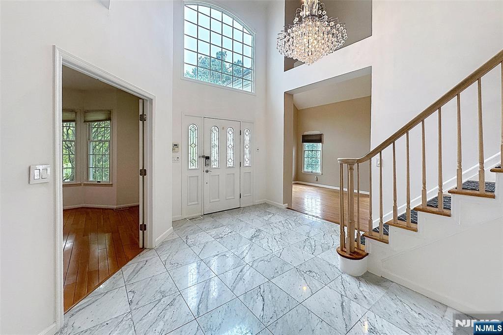 33 Rose Lane - Photo 3