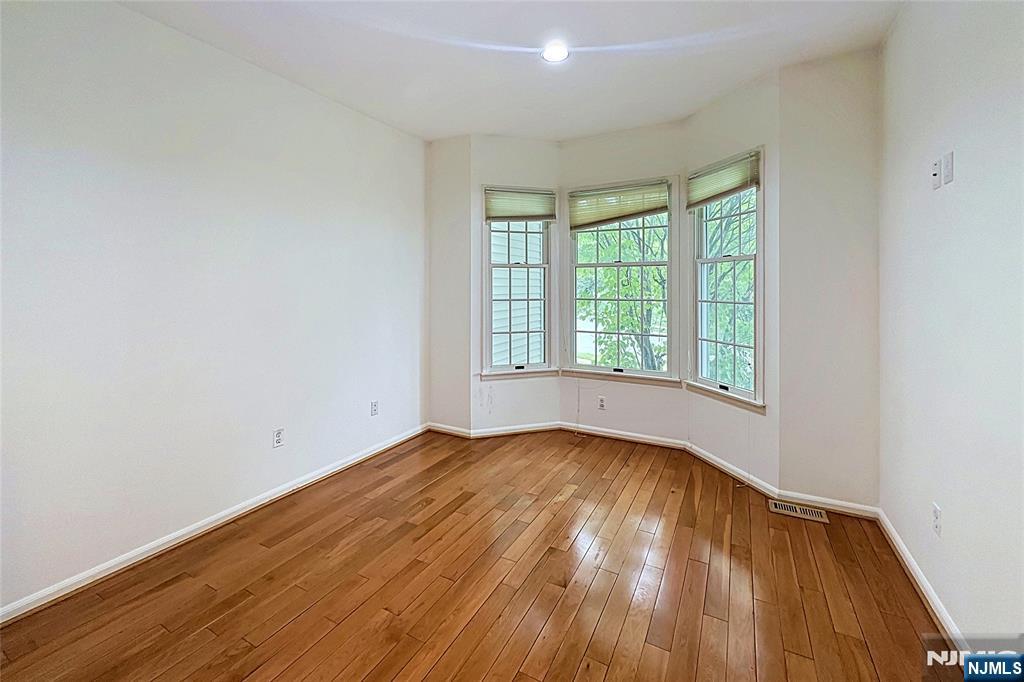 33 Rose Lane - Photo 4