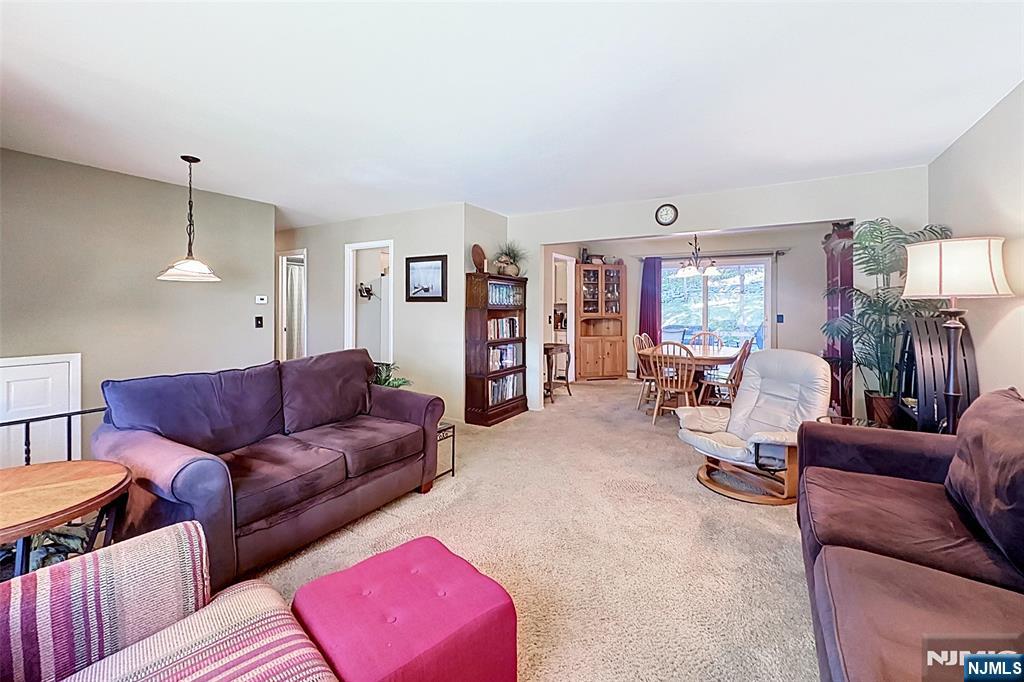 9 Barton Lane - Photo 3