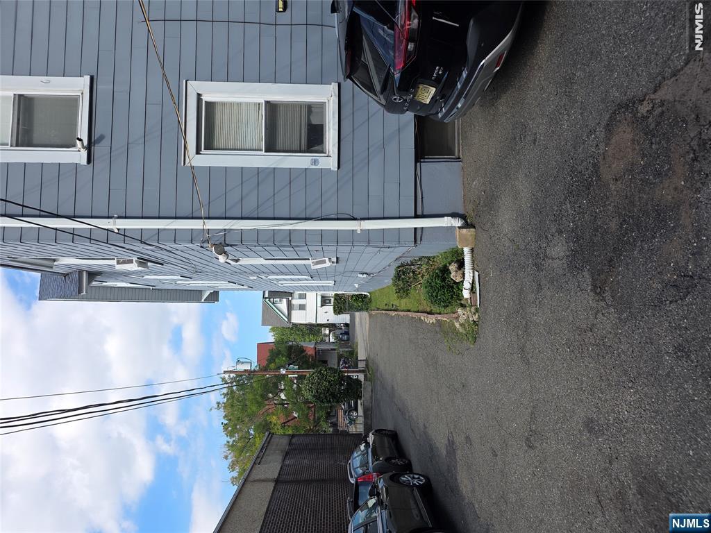 109 Burchard Avenue - Photo 2