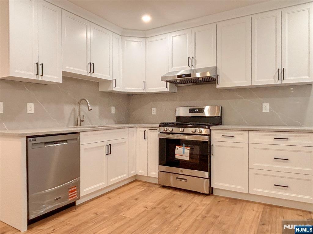 2160 Center Avenue 1I - Photo 4