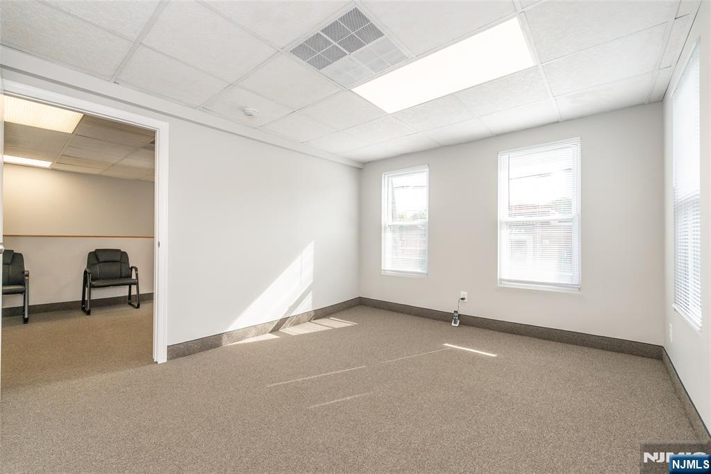 80 Main Street - Photo 4