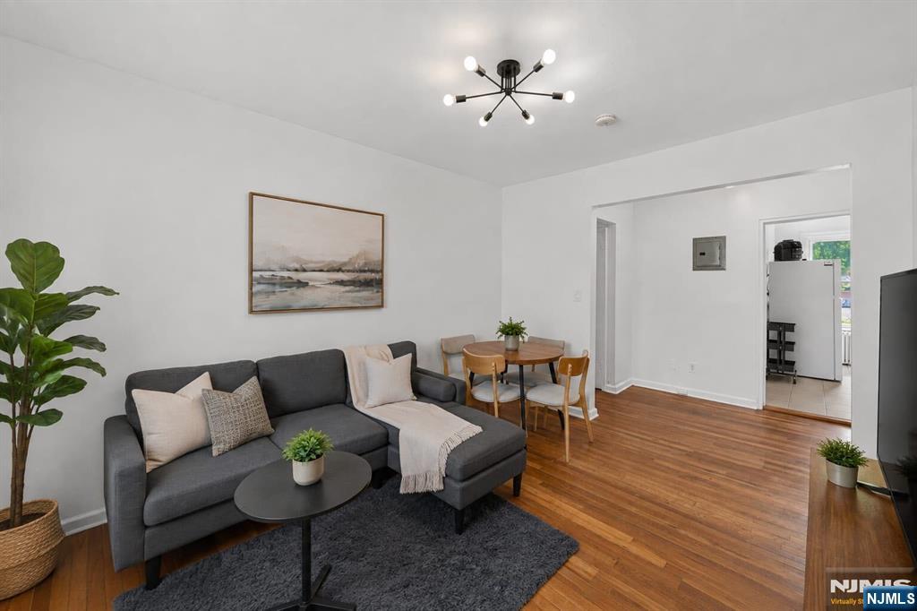 140 W Englewood Avenue #5B - Photo 5