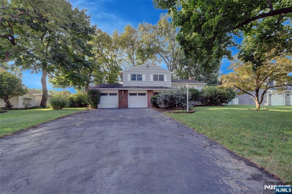 15 Jocelyn Place - Photo 1