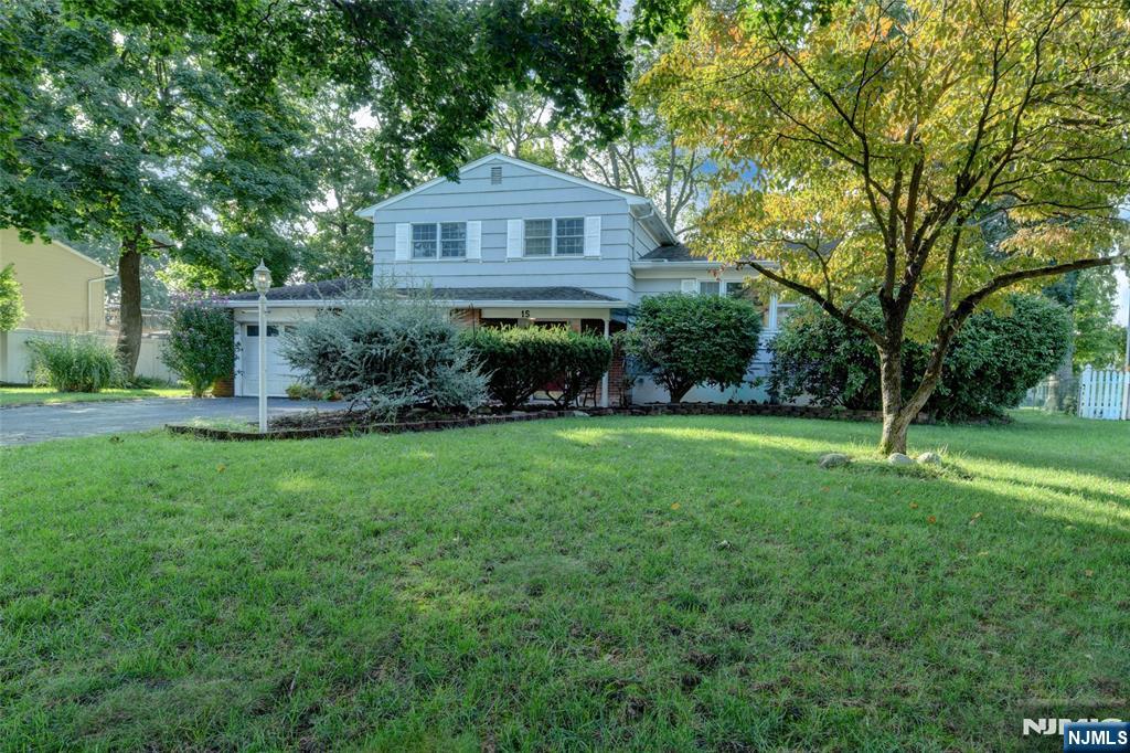 15 Jocelyn Place - Photo 3