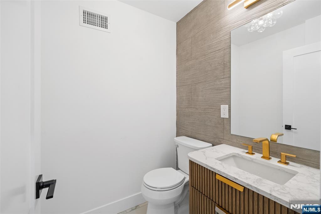 517 Park Street — photo 19
