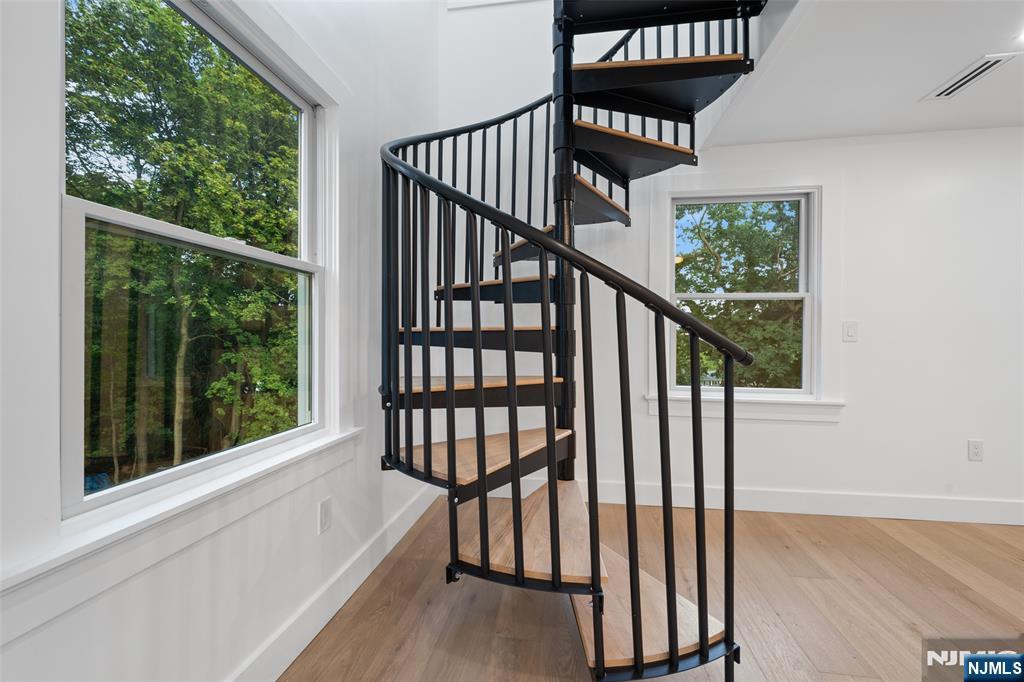 517 Park Street — photo 26