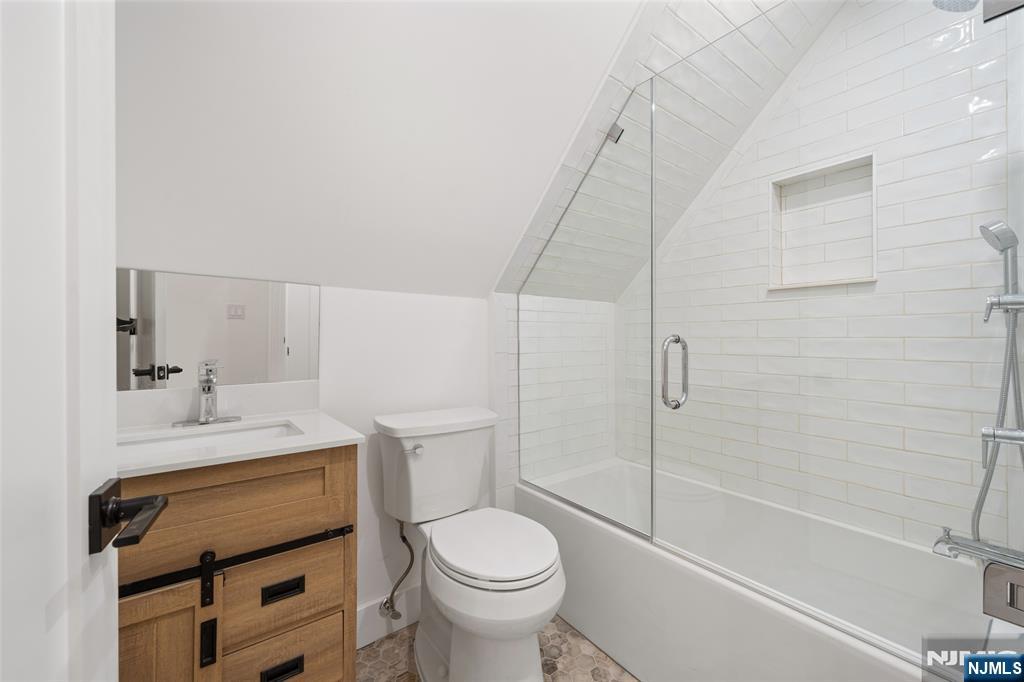 517 Park Street — photo 33