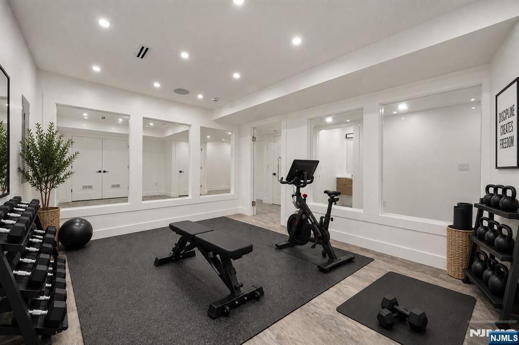 517 Park Street — photo 36