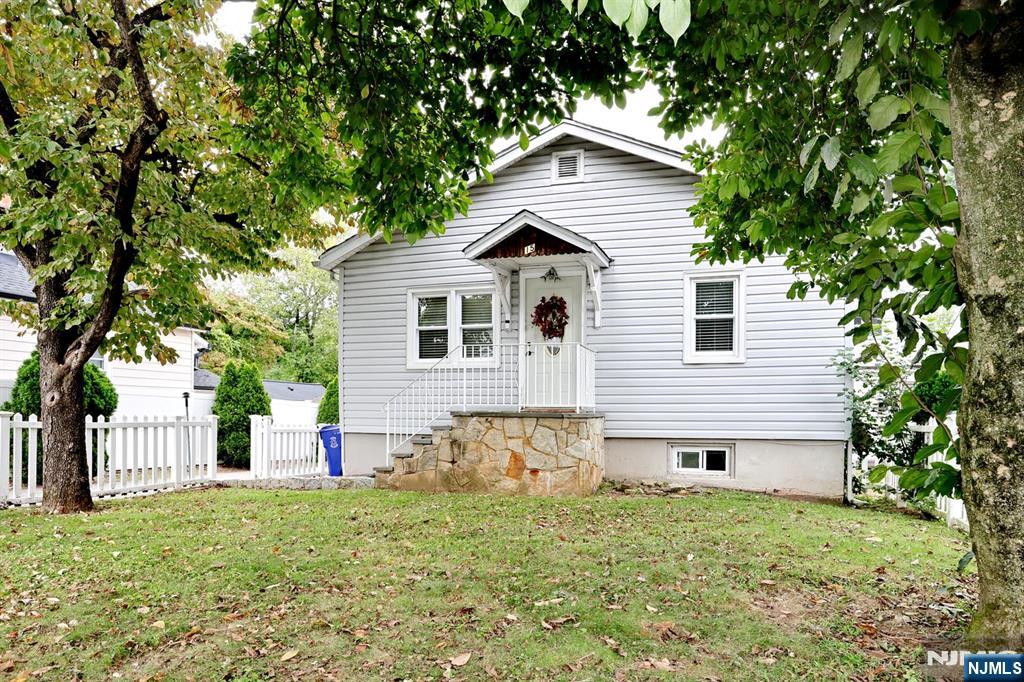 15 Crescent Avenue - Photo 1