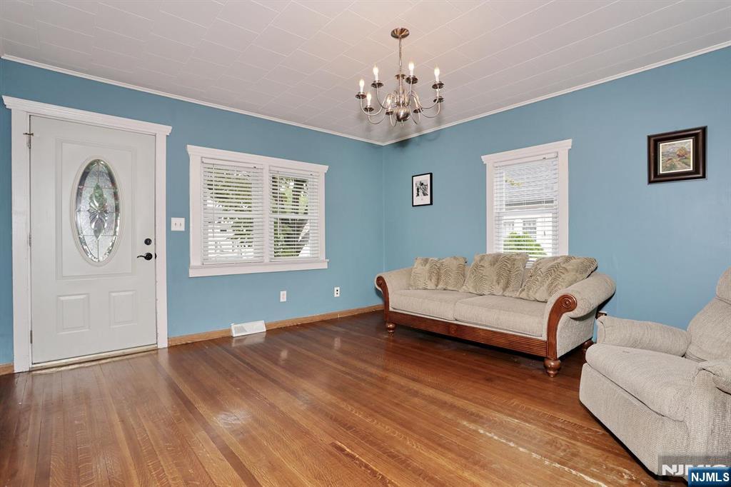 15 Crescent Avenue - Photo 5