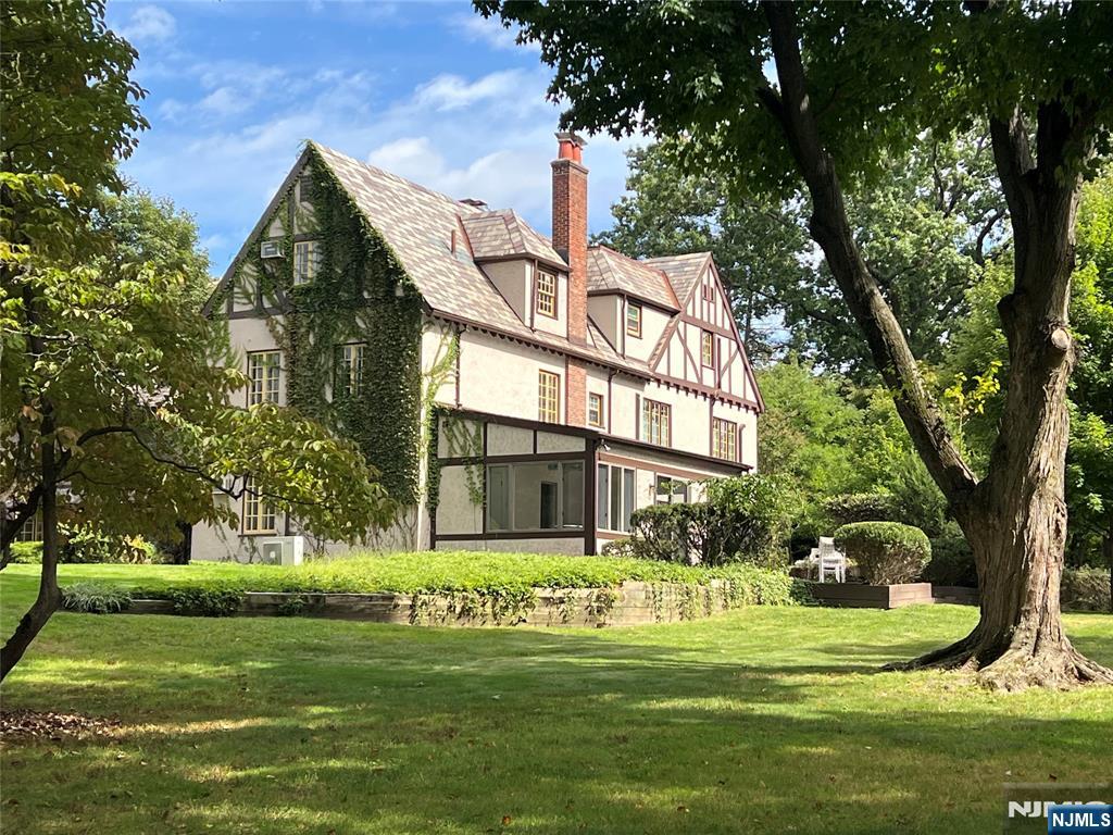 Photo 4 of Condo for sale at 45 Dwight Pl #8, Englewood, NJ 07631 | MLS# 26035591 | Listing updated on 2026-09-20