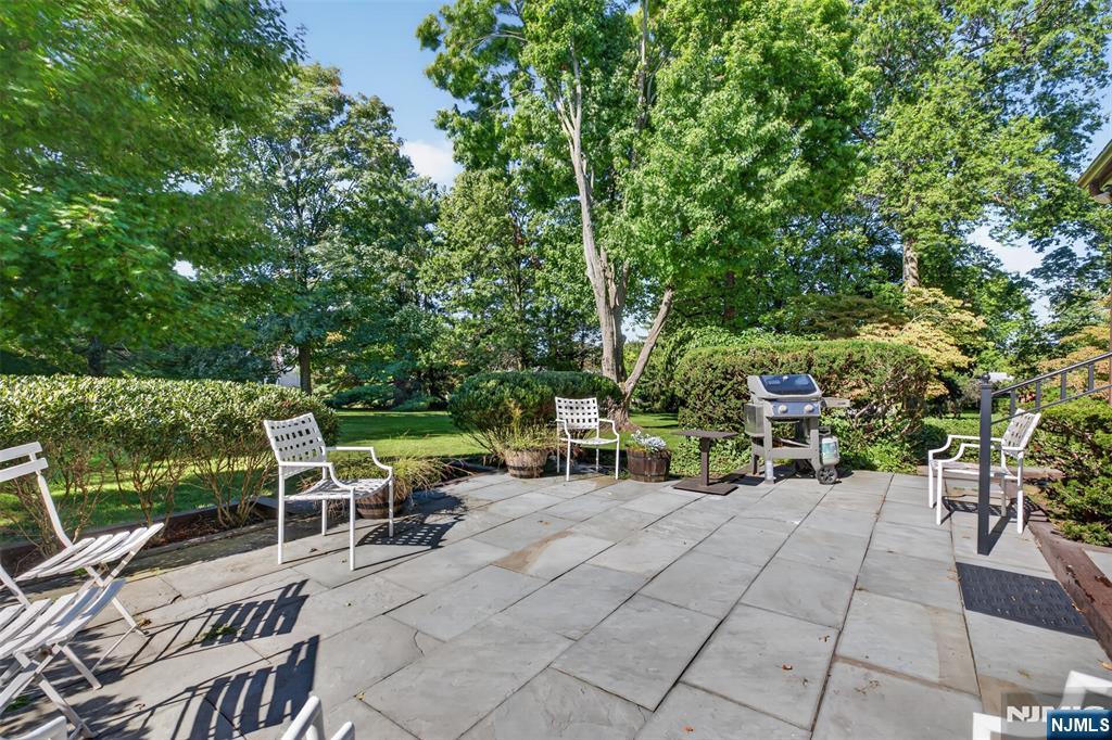 45 Dwight Place 8 - Photo 5