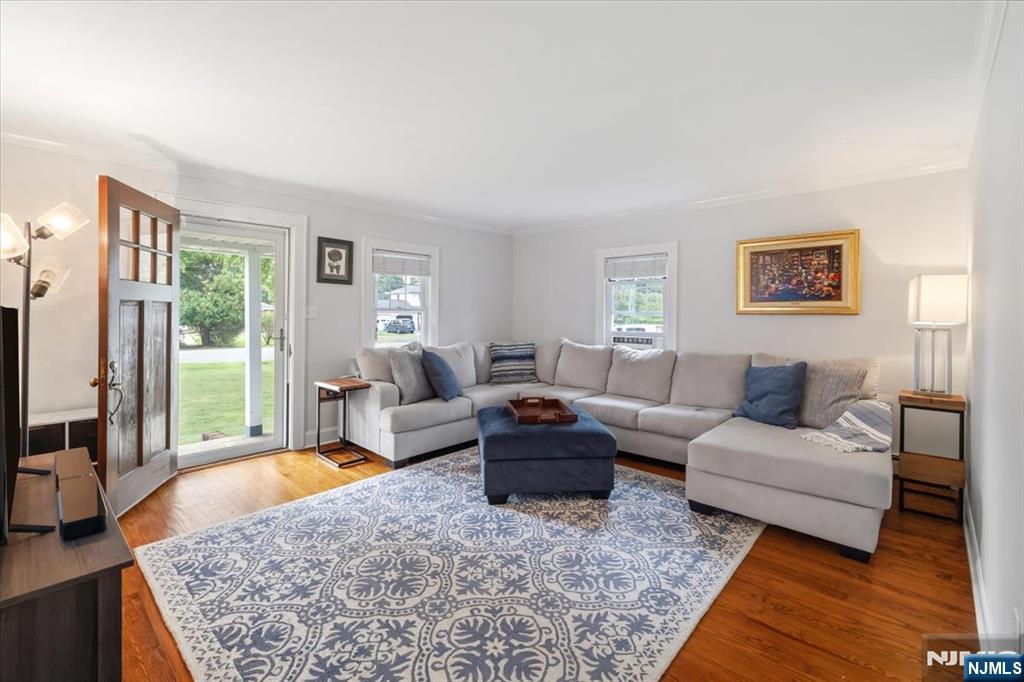 203 Pine Street - Photo 4