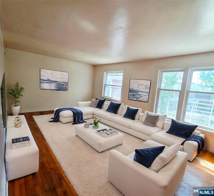 140 Van Houten Avenue 8B - Photo 2