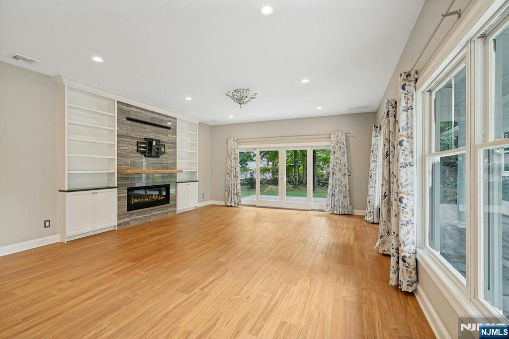 21 Crescent Avenue - Photo 5