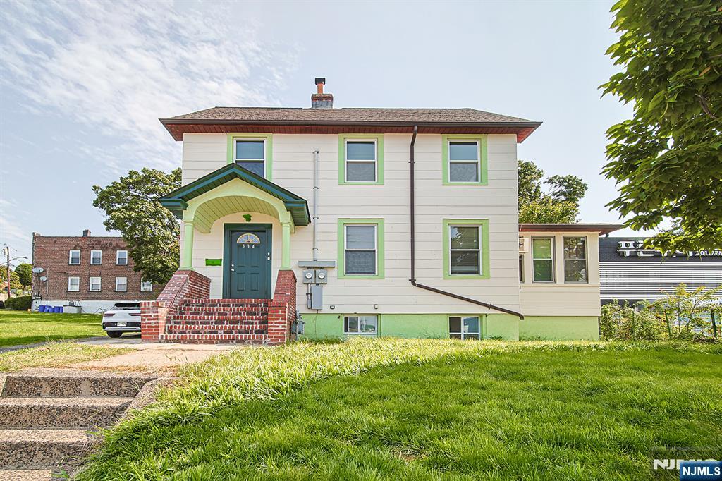 334 Broad Avenue - Photo 1