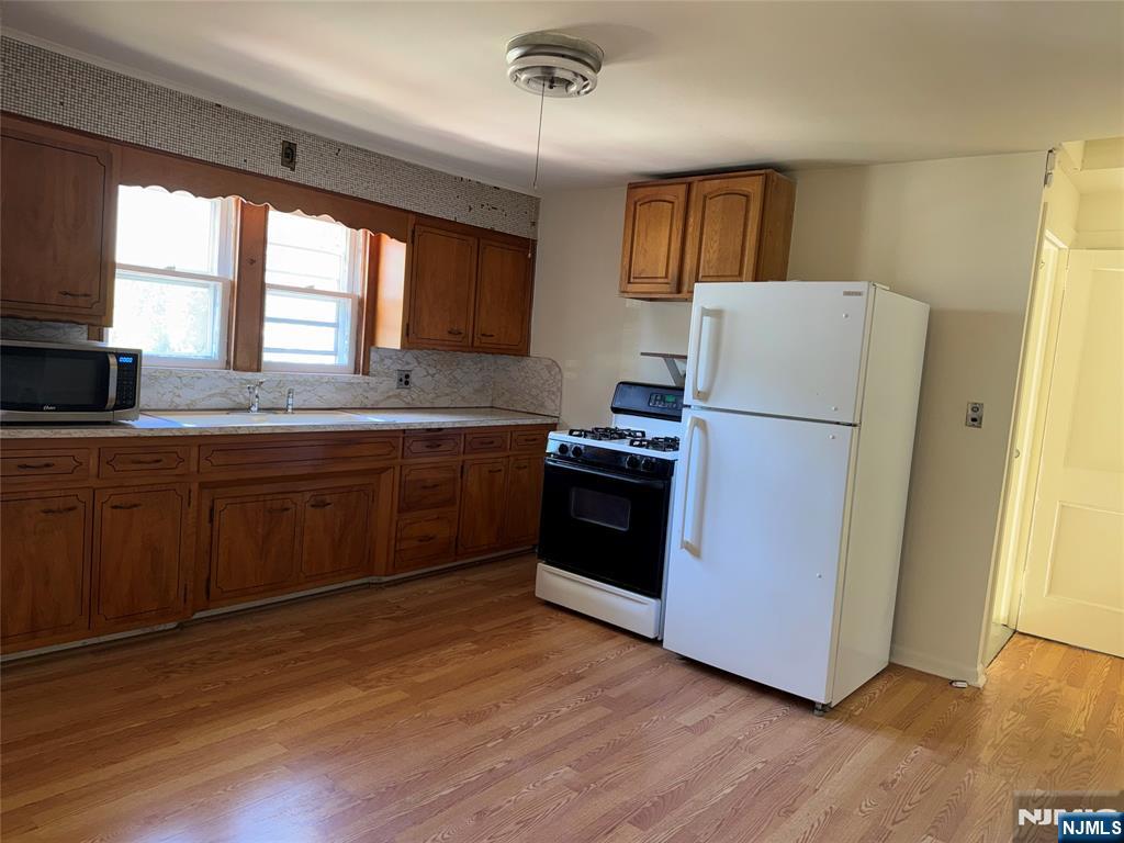 15 Brook Street - Photo 4