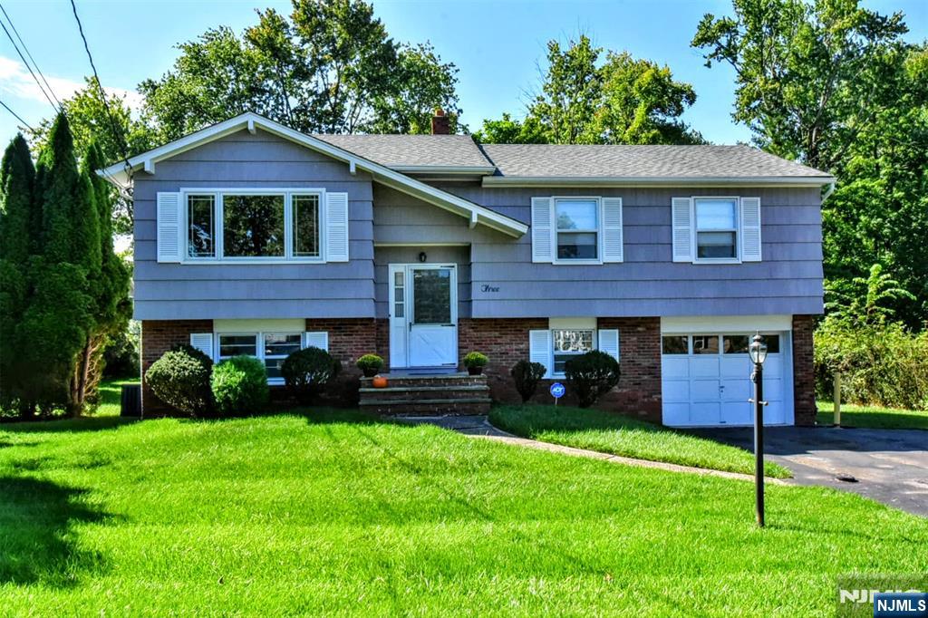 Single family home for sale at 3 Richard Ct, Butler Borough, NJ 07405 | MLS# 26035610