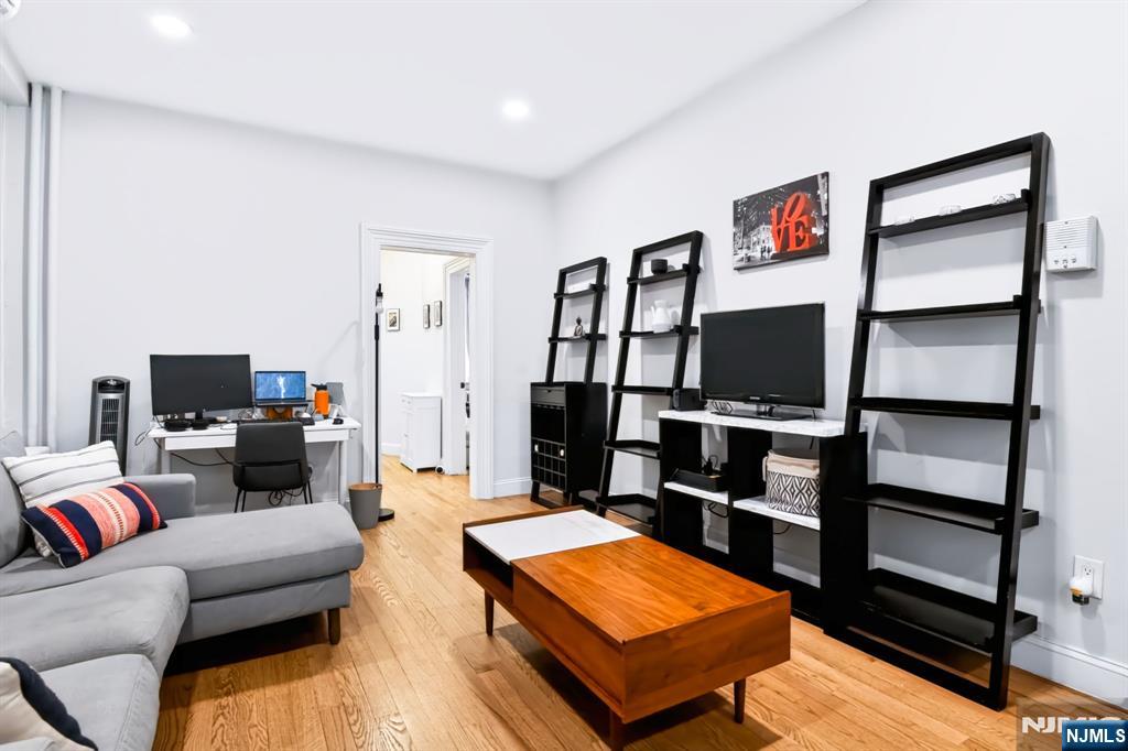595 Jersey Avenue 1 - Photo 5