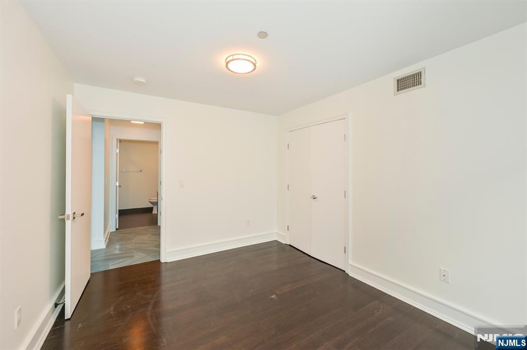 310 Cliff Lane C002D - Photo 3