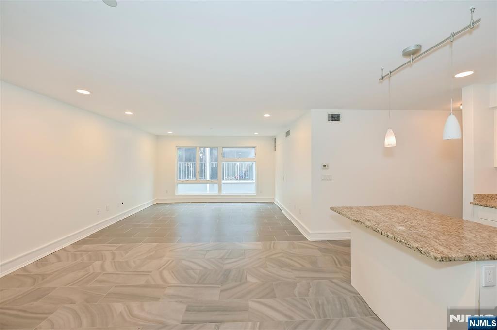 310 Cliff Lane C002D - Photo 4
