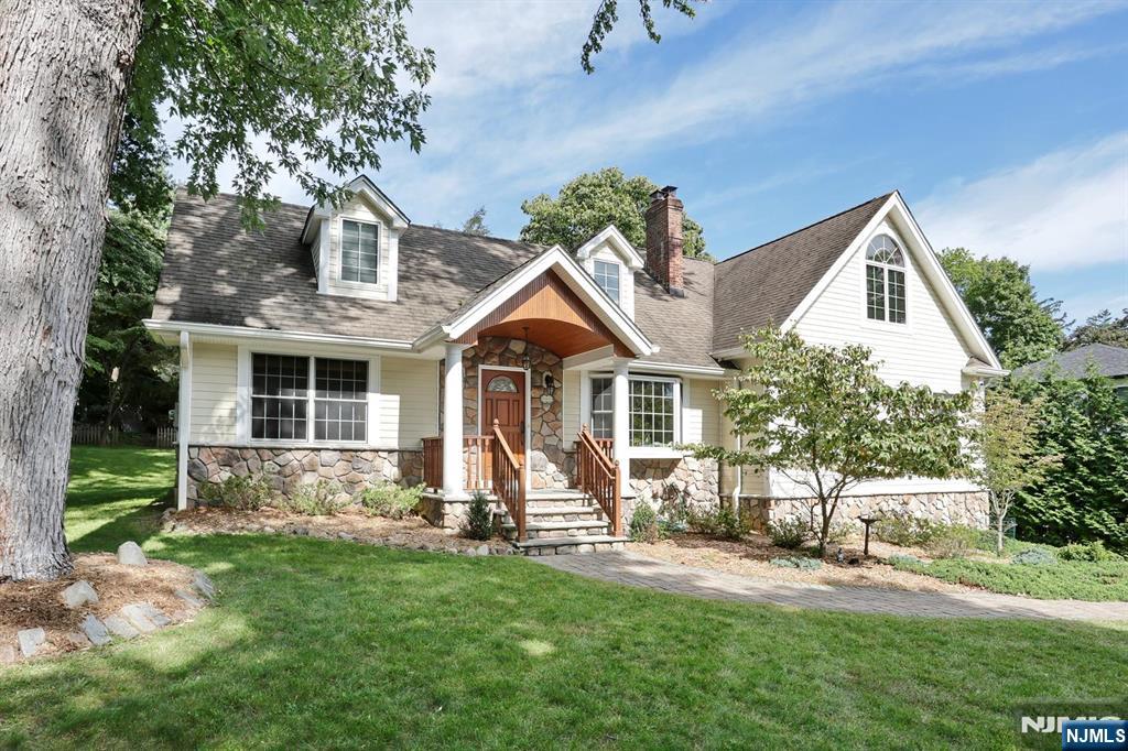 8 Le Roy Place - Photo 3