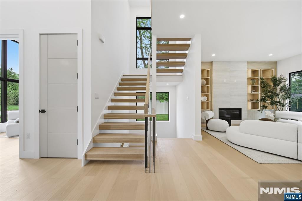 64 Prescott Street — photo 12
