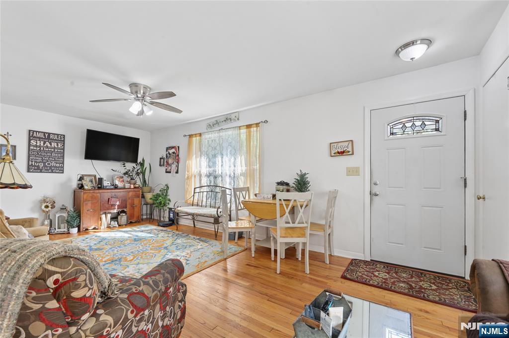 341 Skyline Drive - Photo 2