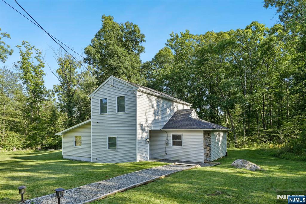 4 Quail Road - Photo 1